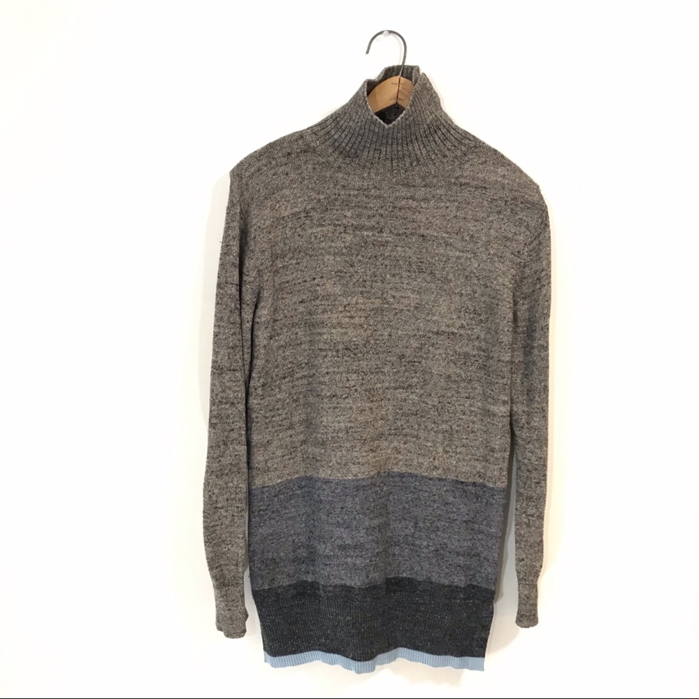 GAP Button Turtleneck Colorblock Tunic